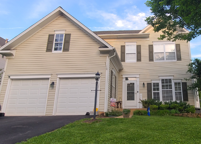 Photo of 12577 Garry Glen Dr, Bristow, VA 20136