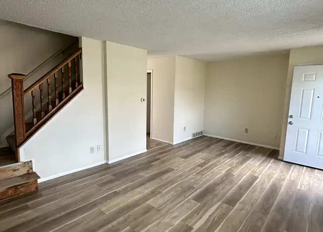 Property at 2901 Bridgewalk St, Columbus, OH, 43224, 3 beds, 1.5 baths, [object Object]