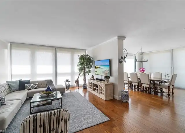 Property at 4031 Gulf Shore Blvd N Unit 25, Naples, FL, 34103, 2 beds, 2 baths, [object Object]