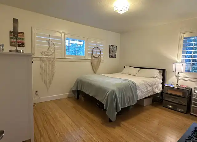 Property at 510 Lakeview Way, Emerald Hills, CA, 94062, 1 bed, 1 bath, [object Object]