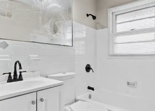 Property at 901 Buckeye Dr, Saint Louis, MO, 63135, 3 beds, 1 bath, [object Object]