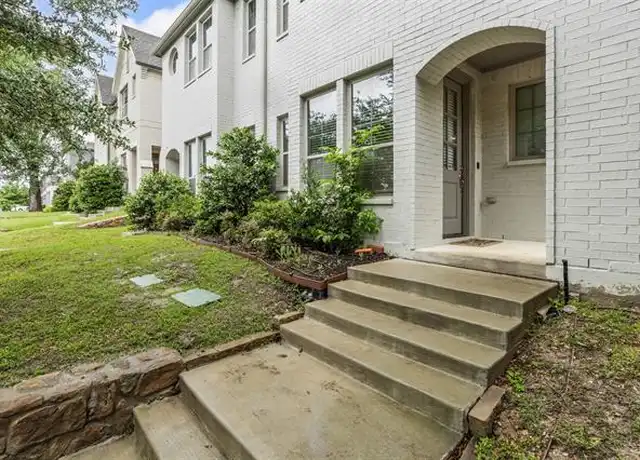 Property at 2611 McCart Ave, Fort Worth, TX, 76110, 3 beds, 3.5 baths, [object Object]