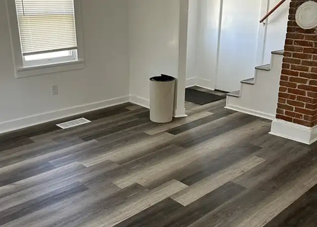 Property at 87 N High St Unit a, Derry, NH, 03038, 3 beds, 1 bath, [object Object]