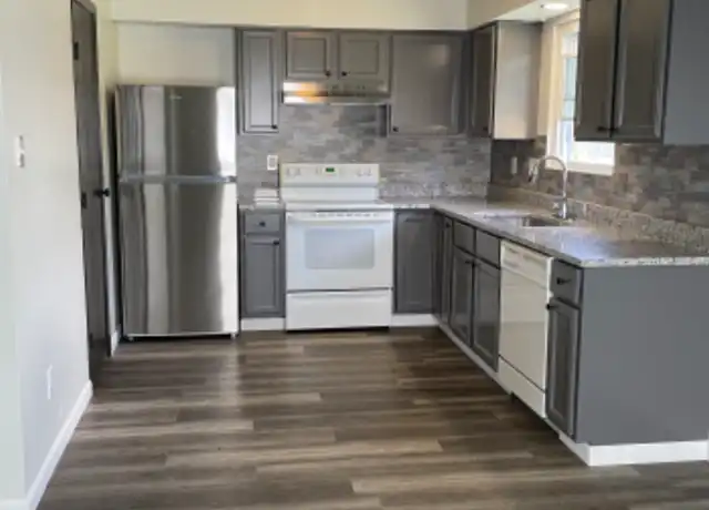 Property at 3824 Longton Dr, Columbus, OH, 43221, 3 beds, 2.5 baths, [object Object]