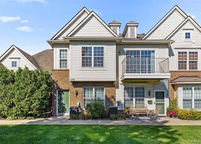Property at 5201 Widgeon Ln, Walled Lake, MI, 48390, 3 beds, 2 baths, [object Object]
