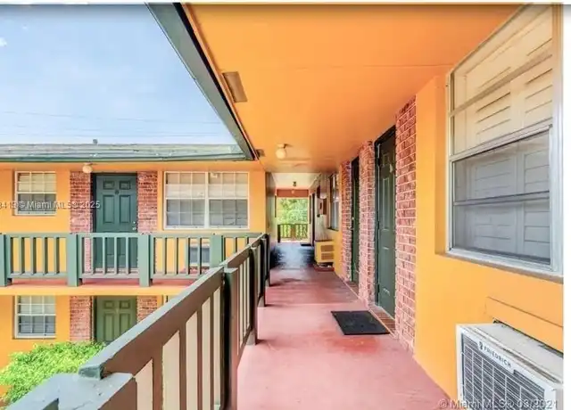 Property at 1702 McKinley St #6, Hollywood, FL, 33020, 1 bed, 1 bath, [object Object]
