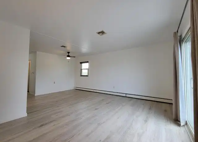 Property at 3126 Bridge Ave Unit 3, Point Pleasant, NJ, 08742, 2 beds, 1 bath, [object Object]