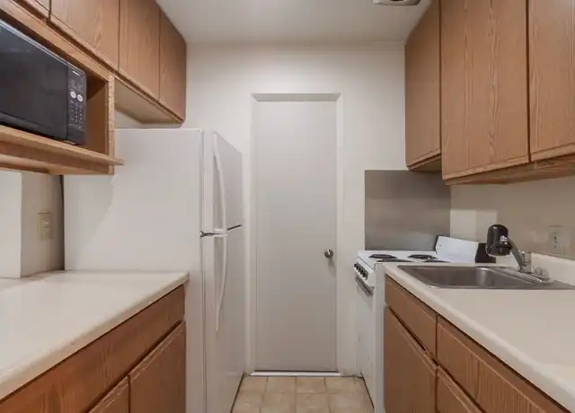Property at 1705 Camus Ln, Madison, WI, 53705, 2 beds, 1 bath, [object Object]