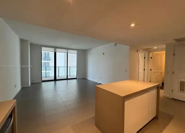 Property at 1600 NE 1st Ave, Miami, FL, 33132, 1 bed, 1 bath, [object Object]