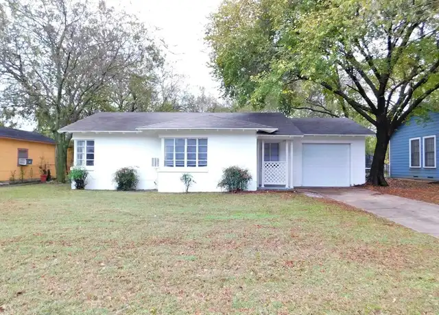 Property at 805 Emery St, Denton, TX, 76201, 2 beds, 1 bath, [object Object]
