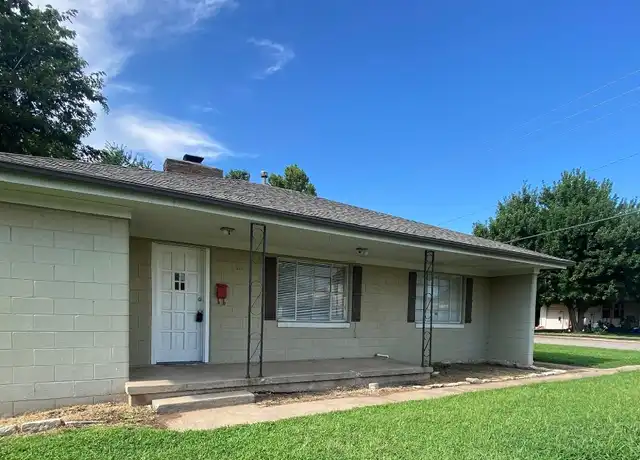 Property at 501 W 2nd St, Edmond, OK, 73003, 2 beds, 1 bath, [object Object]