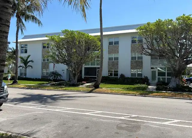 Property at 1021 3rd St S #200, Naples, FL, 34102, 2 beds, 2 baths, [object Object]