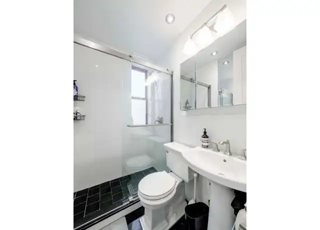 Property at 106 W 13th St Unit 30, New York, NY, 10011, 1 bed, 1 bath, [object Object]