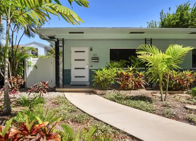 Property at 811 26th Ave N, Saint Petersburg, FL, 33704, 2 beds, 1 bath, [object Object]