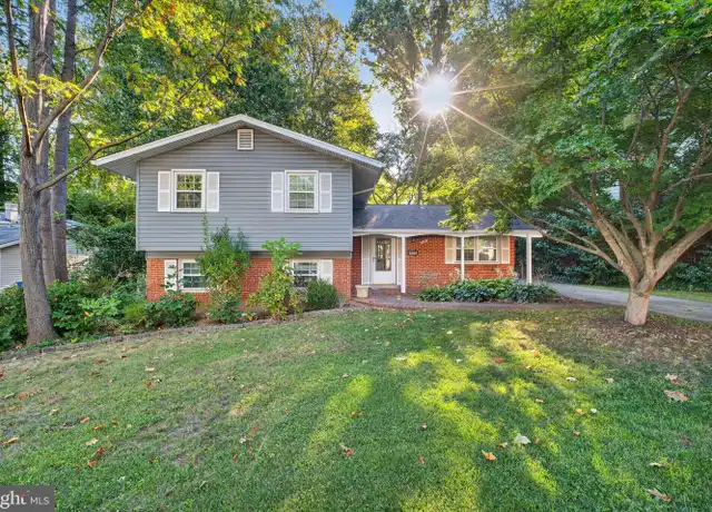 Property at 3207 Fair Woods Pkwy, Fairfax, VA, 22030, 5 beds, 2.5 baths, [object Object]