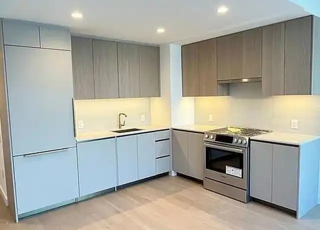 Property at 3 Court Sq W Unit 2704, Long Island City, NY, 11101, 1 bed, 1 bath, [object Object]
