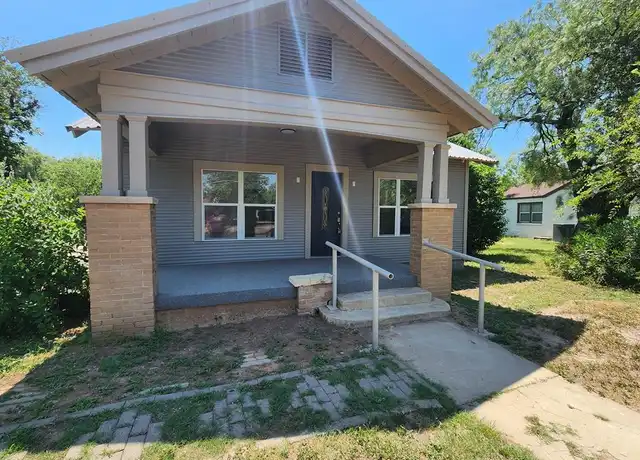 Property at 15 N Jackson St, San Angelo, TX, 76901, 2 beds, 2 baths, [object Object]