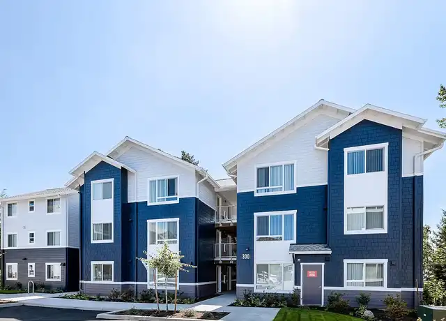 Property at Huckleberry Apartments - 220 SE 143rd Ave, Portland, OR, 97233, 2 beds, 1 bath, [object Object]