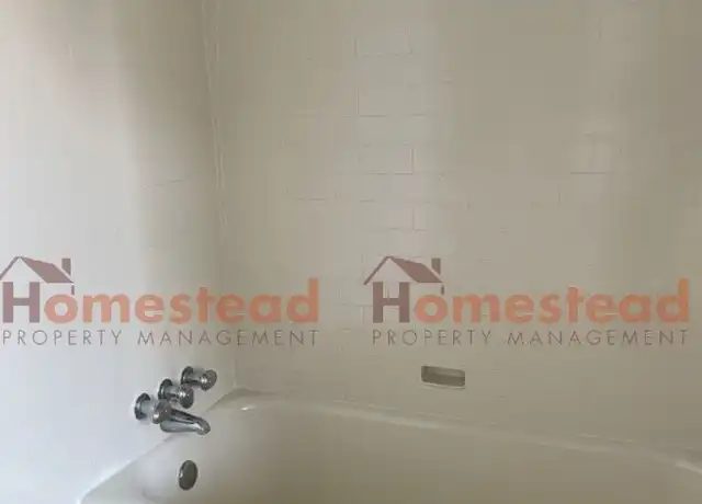 Property at 207 Long Ln Unit B, Upper Darby Township, PA, 19082, 1 bed, 1 bath, [object Object]