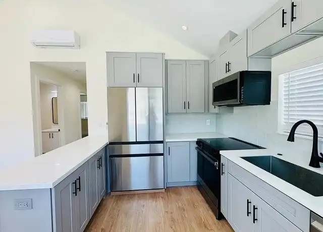 Property at 165 Tulip Ln, Costa Mesa, CA, 92627, 2 beds, 1.5 baths, [object Object]