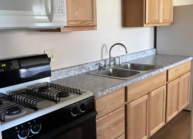 Property at 1199 Grand Ave, Muskegon, MI, 49441, 1 bed, 1 bath, [object Object]