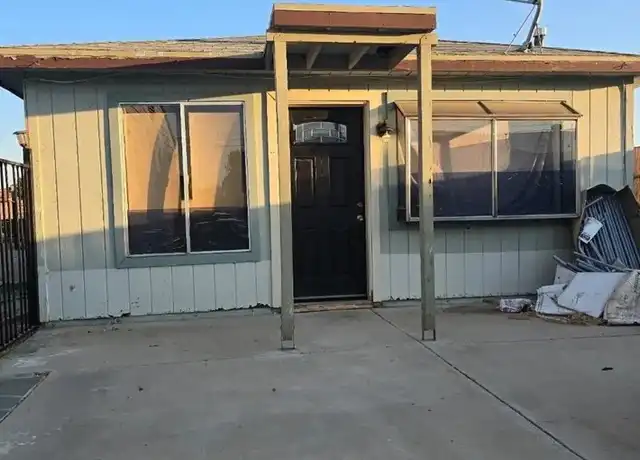 Property at 3248 West Avenue L Unit L2, Lancaster, CA, 93536, 1 bed, 1 bath, [object Object]