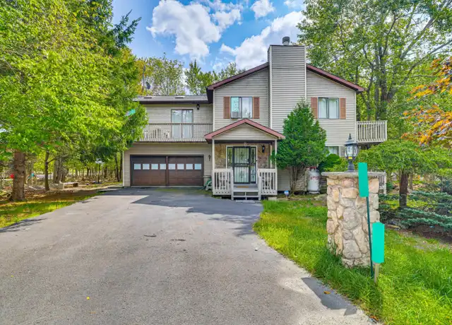 Property at 7901 Sleepy Hollow Dr, Tobyhanna, PA, 18466, 5 beds, 2.5 baths, [object Object]