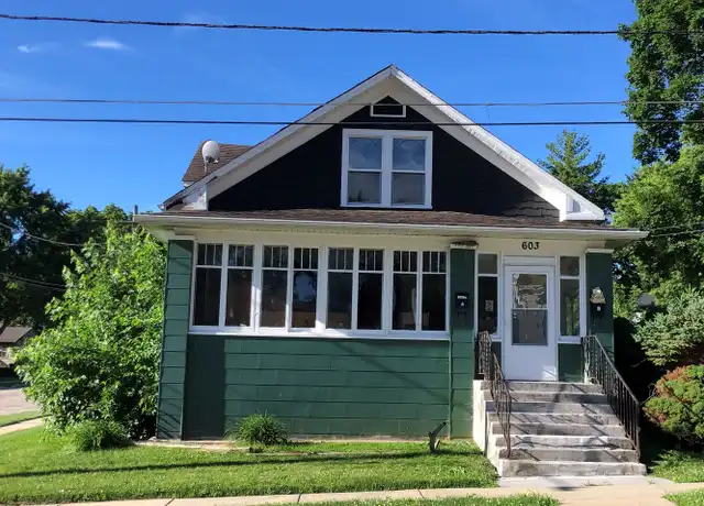 Property at 603 Mill St Unit B, Elgin, IL, 60123, 2 beds, 1 bath, [object Object]