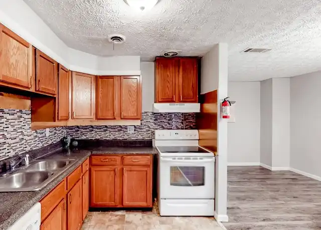Property at 515 Evergreen Dr, Forest Park, GA, 30297, 1 bed, 1 bath, [object Object]