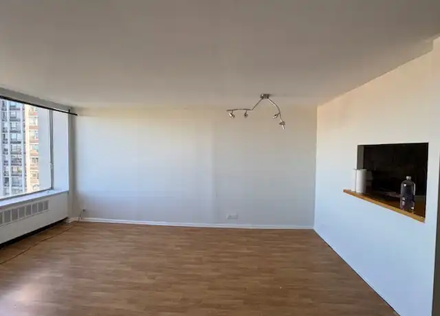 Property at 1455 N Sandburg Ter Unit 1605B, Chicago, IL, 60610, 1 bed, 1 bath, [object Object]
