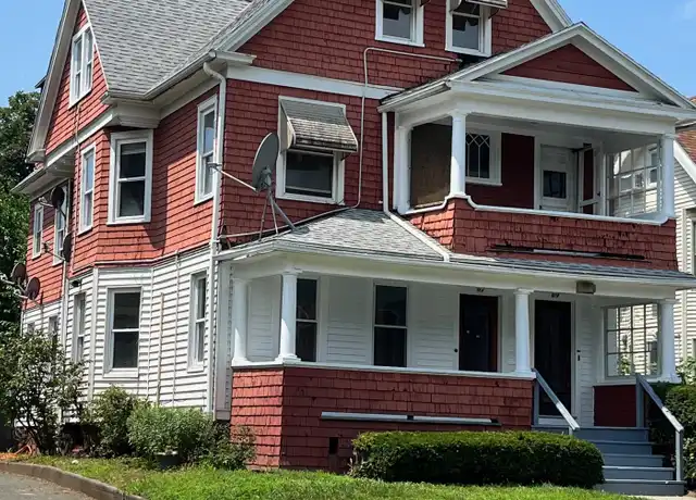 Property at 67 Sisson Ave Unit 3, Hartford, CT, 06106, 3 beds, 1 bath, [object Object]
