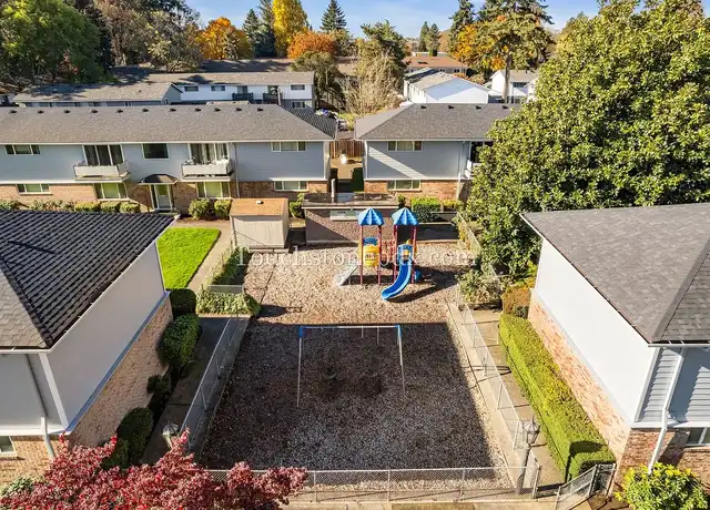 Property at Beaverton Garden Court Apartments - 4105 SW Hocken Ave, Beaverton, OR, 97005, 1 bed, 1 bath, [object Object]