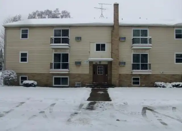 Property at 3010 Byron Center Ave SW Unit 303, Wyoming, MI, 49519, 2 beds, 1 bath, [object Object]