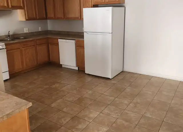 Property at 3010 Byron Center Ave SW Unit 303, Wyoming, MI, 49519, 2 beds, 1 bath, [object Object]