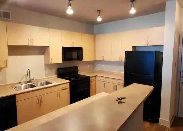 Property at 901 E 5Th St, Fort Worth, TX, 76102, 2 beds, 2 baths, [object Object]
