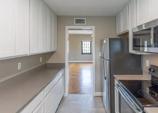 Property at Hyde Park Terrace - 2645 Erie Ave, Cincinnati, OH, 45208, 0 beds, 1 bath, [object Object]