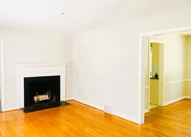 Property at 7716 Patterson Ave, Henrico, VA, 23229, 4 beds, 2 baths, [object Object]