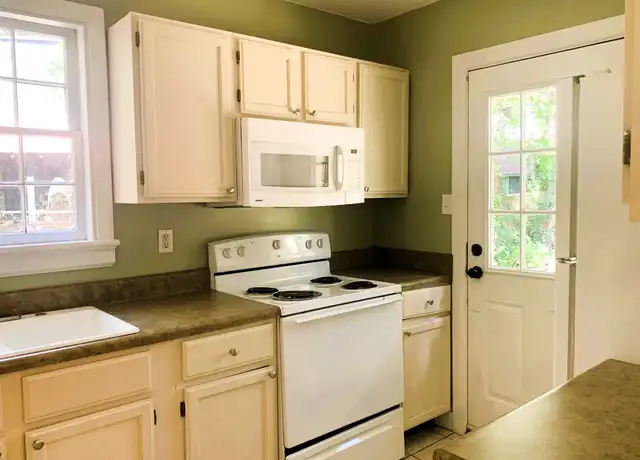 Property at 7716 Patterson Ave, Henrico, VA, 23229, 4 beds, 2 baths, [object Object]