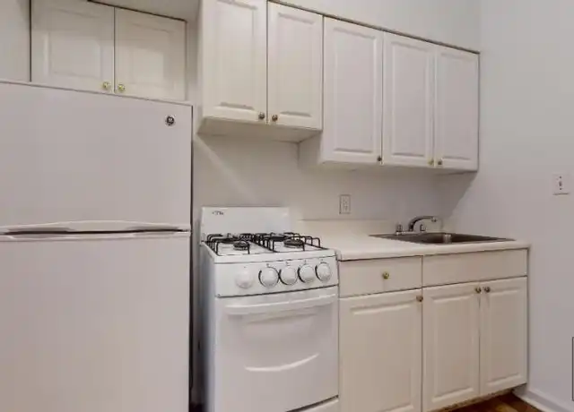 Property at 502 E 88th St, New York, NY, 10128, 0 beds, 1 bath, [object Object]