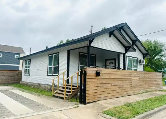 Property at 2404 Burkett St, Houston, TX, 77004, 3 beds, 2 baths, [object Object]