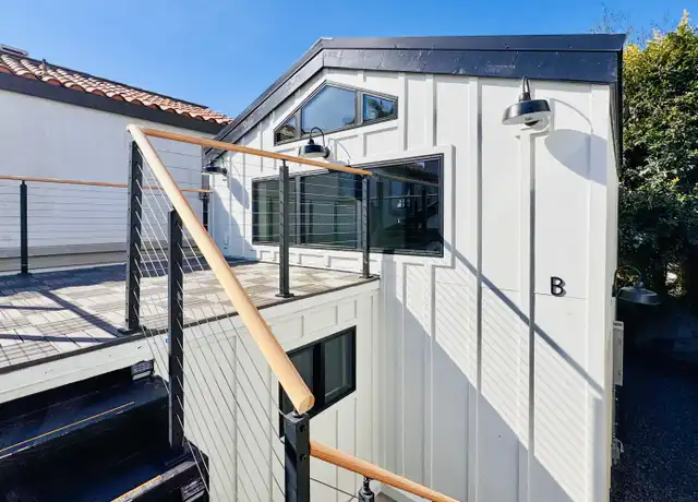 Property at 1105 Stanford Ave Unit B, Redondo Beach, CA, 90278, 1 bed, 1 bath, [object Object]