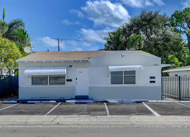 Property at 1140 NE 15th Ave Unit R, Fort Lauderdale, FL, 33304, 1 bed, 1 bath, [object Object]