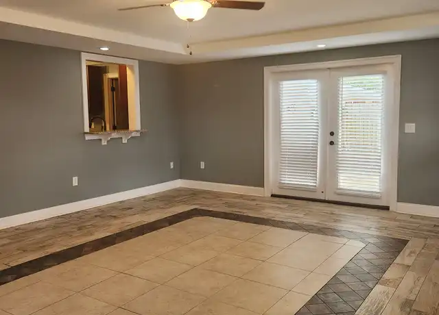Property at 323 Parkway Pl SW, Fort Walton Beach, FL, 32548, 3 beds, 2 baths, [object Object]