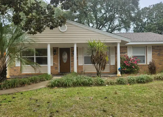 Property at 323 Parkway Pl SW, Fort Walton Beach, FL, 32548, 3 beds, 2 baths, [object Object]