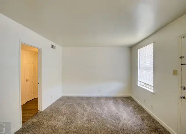 Property at Willow Park Apartments - 3200 Cottonwood St, Bossier City, LA, 71111, 2 beds, 1 bath, [object Object]
