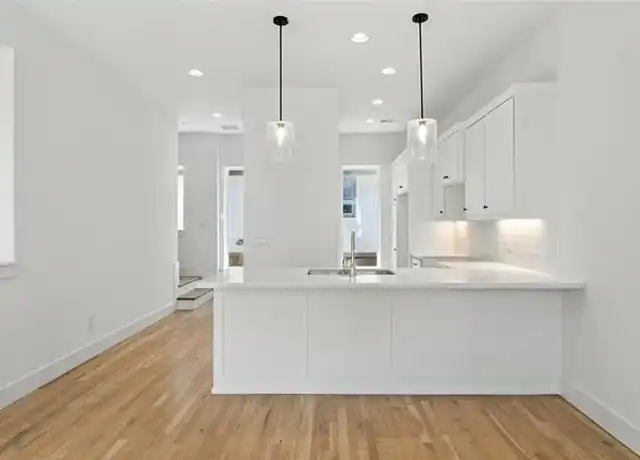 Property at 5833 Oram St Unit 3, Dallas, TX, 75206, 2 beds, 2.5 baths, [object Object]