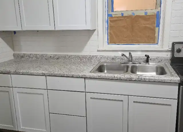 Property at 123 N Walnut St Unit 6, Chaska, MN, 55318, 1 bed, 1 bath, [object Object]