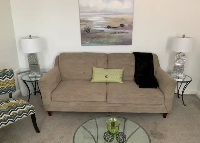Property at 1700 S Charles St Apt 2, Baltimore, MD, 21230, 2 beds, 1 bath, [object Object]