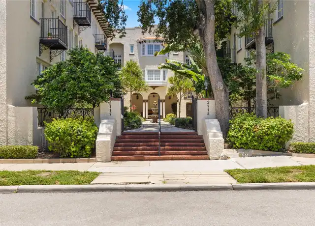 Property at 2117 W Dekle Ave Unit B1, Tampa, FL, 33606, 1 bed, 1 bath, [object Object]