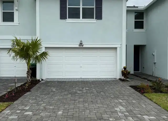 Property at 684 Salisbury Cir, Fort Pierce, FL, 34982, 3 beds, 2.5 baths, [object Object]